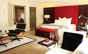 The Spire Hotel Queenstown 5*